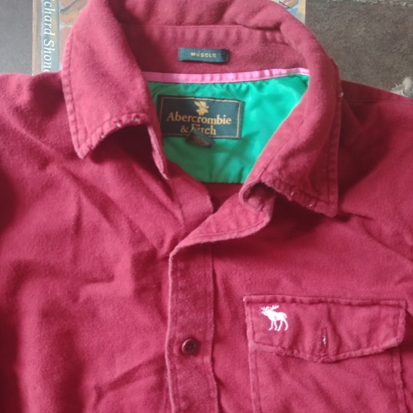 Red Button Up Large - Picture 2 of 6